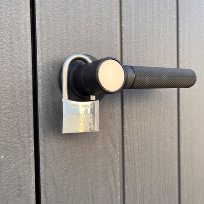 Cadenas inox pour placard exterieur keter 