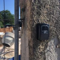 Coffre a cles mural pour la securisation des chantiers de construction