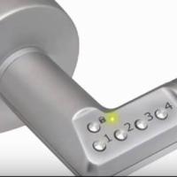 Poignee de porte a code electronique mul t lock code it
