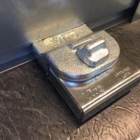 Porte cadenas viro 696 antivol rideau de metallique 