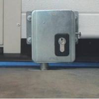 Serrure electrique viro 7905 v06 avec harpon rotatif pour porte de garage motorisee 