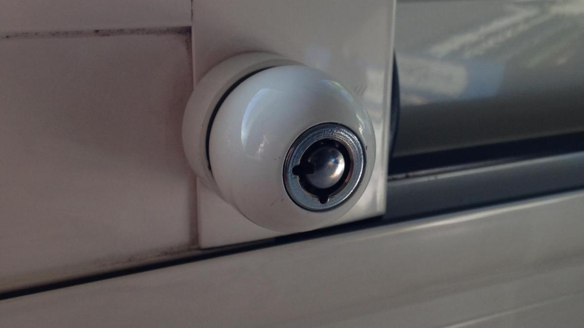 Antivols pour fenêtres et baies