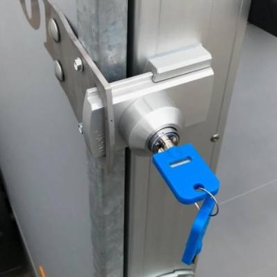 Verrou imc pour remorque debon 4 canion et remorque a chevaux